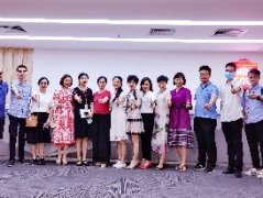 公司党支部走进名创优品集团